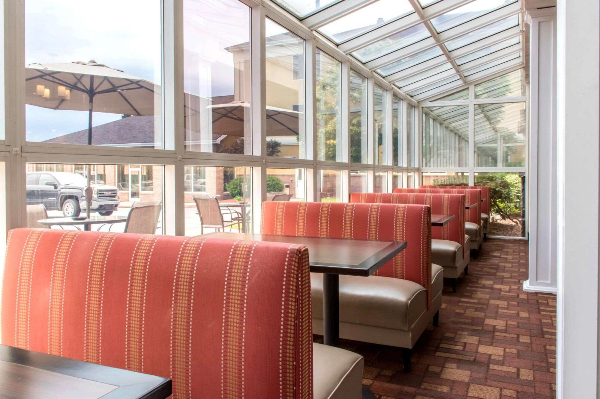 Comfort Suites Scranton Near Montage Mountain Zewnętrze zdjęcie