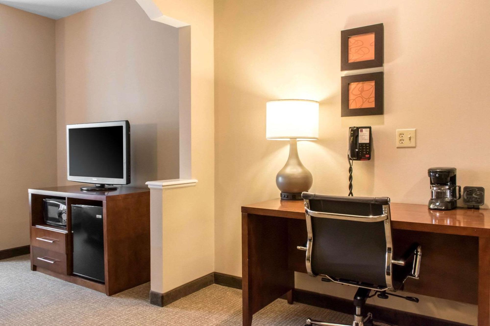 Comfort Suites Scranton Near Montage Mountain Zewnętrze zdjęcie